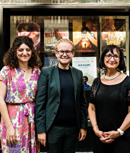 Strasbourg, 24 juin 2026. Cinéma le Cosmos. Conférence de presse pour annoncer la tenue Sunny Side of the doc à Strasbourg en 2027. Rebecca Breitmann, Eurométropole, Pierre Jackubowicz, Mairie de Strasbourg, Martine Lizola, Région Grand Est.
